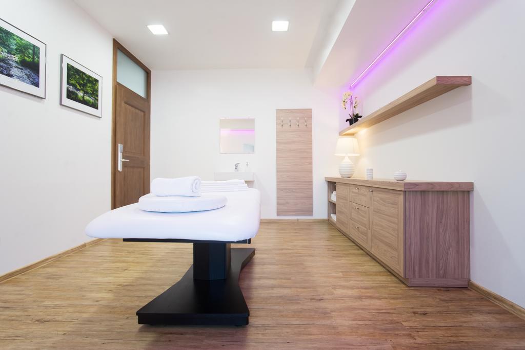 Hotel Zamek Valec Vladislav Kültér fotó
